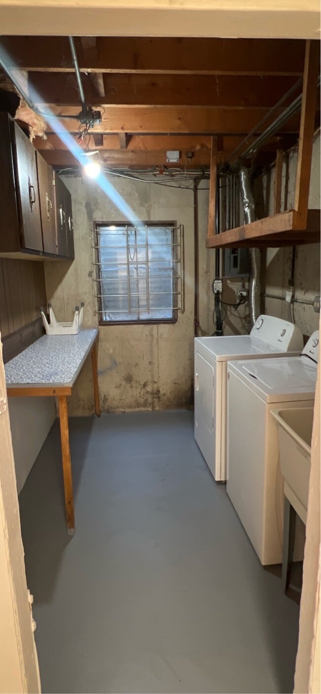 Building Photo - 2502 Berkshire Ct