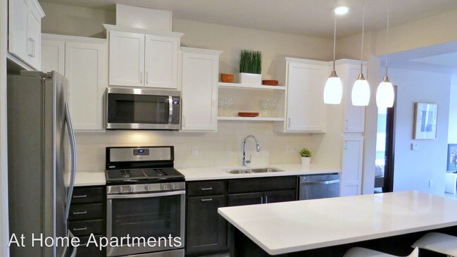 Building Photo - 5709 Rowland Rd