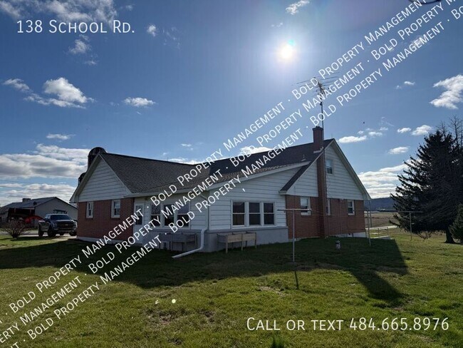 Building Photo - 138 School Rd