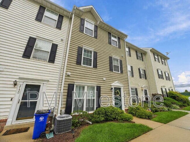 Building Photo - 2132 Bristol Dr