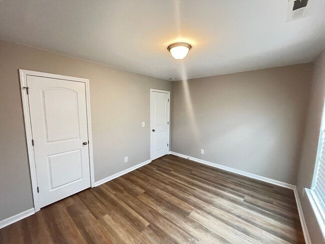 Building Photo - Pet Friendly, Three Bedroom with Bonus Room Home with Garage in Longs is Available Now!