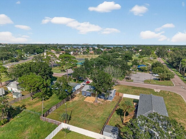 Building Photo - Fully Remodeled 3BR Home with Large Fenced Yard & New Deck