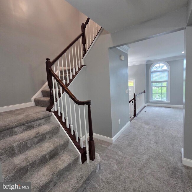 Building Photo - 4121 Chariot Way