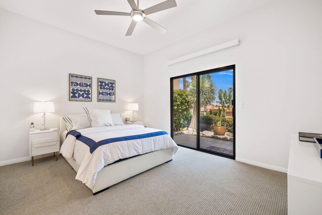 Building Photo - 73416 Mariposa Dr