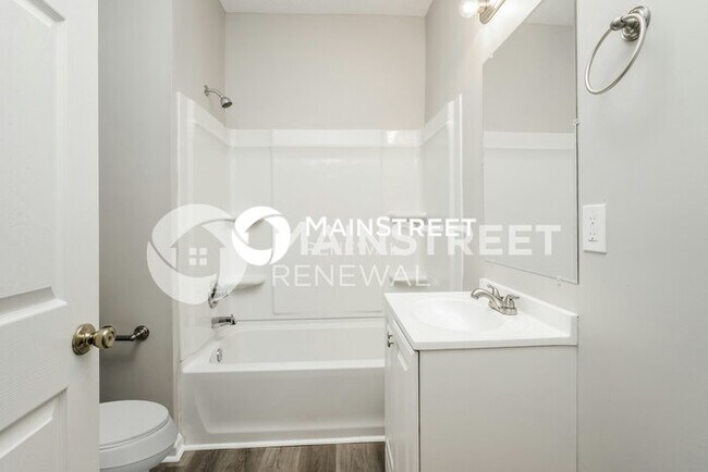 Building Photo - 3 Bedroom Pet-Friendly Home in Louisville,...