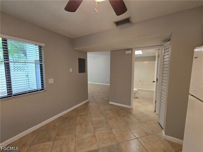 Building Photo - 7752 Tamara Lee Ct