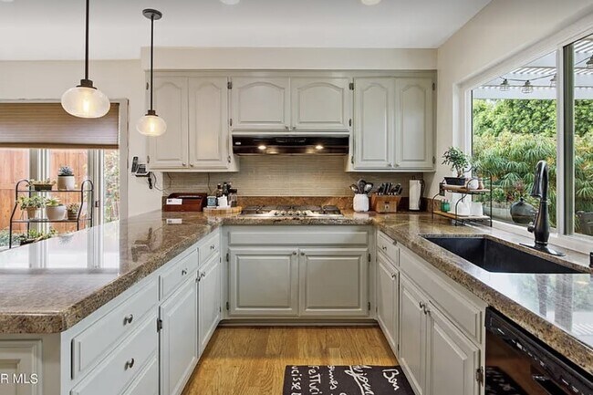 Building Photo - 1431 Whitehall Pl