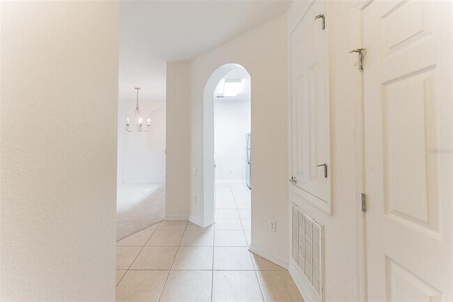 Building Photo - 1355 Venezia Ct