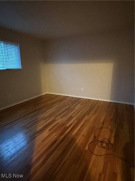 Building Photo - 195 Surrey Ln