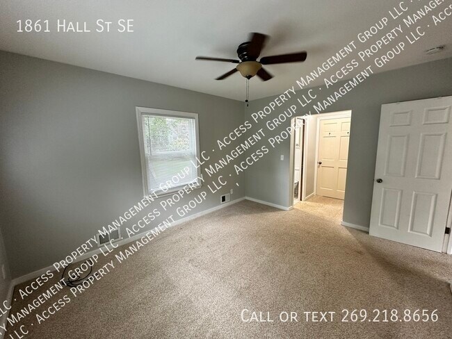 Building Photo - SE Side 3 Bedroom Home by East GR