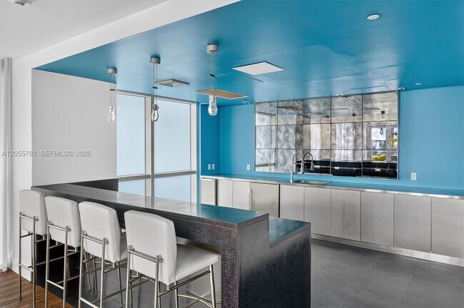 Building Photo - 500 Brickell Ave