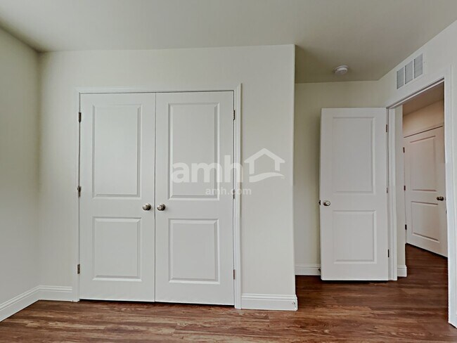 Building Photo - 716 Terrain Star Ave