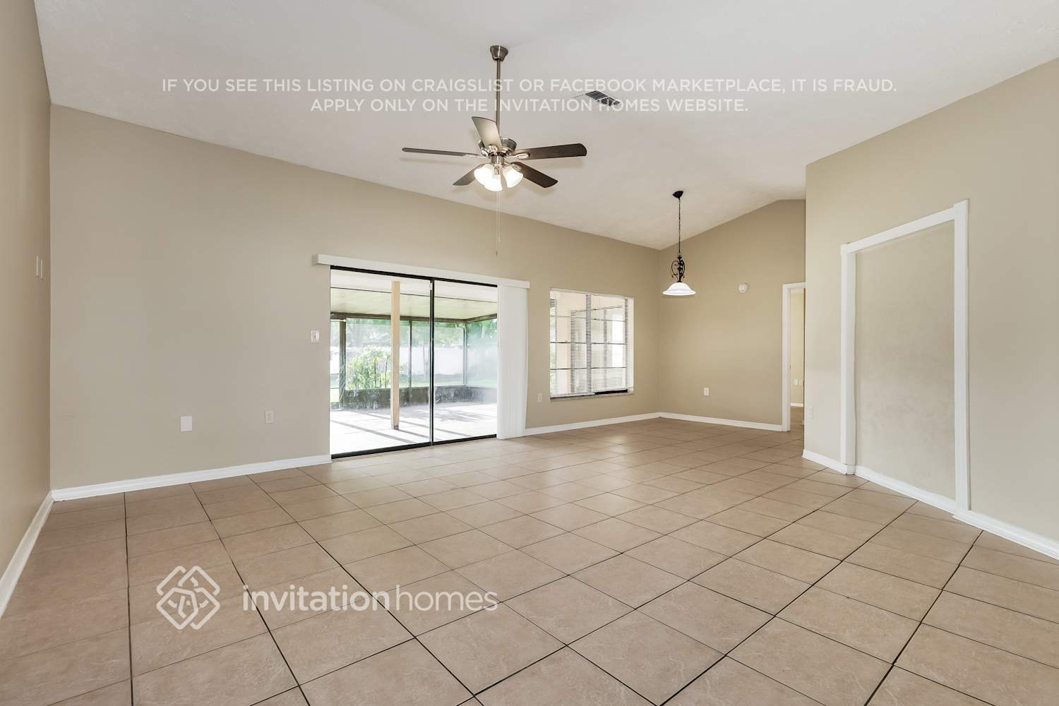 Building Photo - 1726 Lk Crst Ave