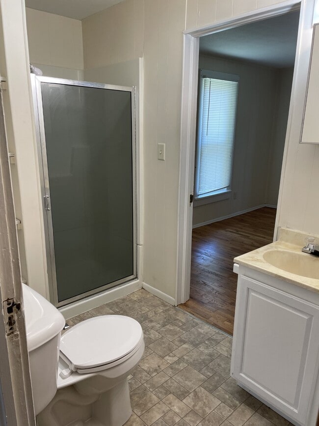 Building Photo - 201 Court Ave