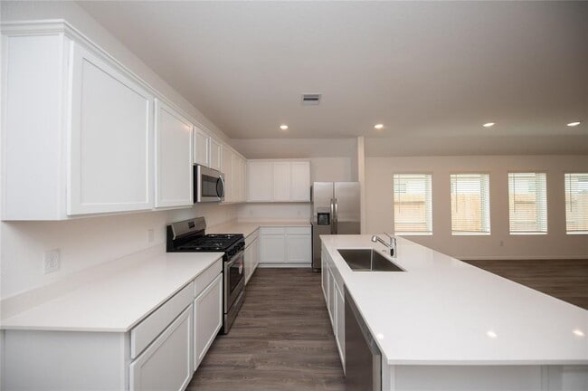Building Photo - 7322 Bartoncliff