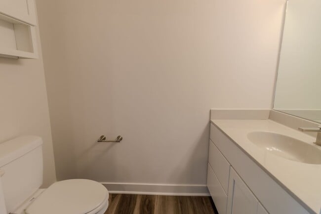 Building Photo - Premier Place and Premier Living!