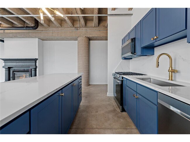 Building Photo - 901 N 3rd St