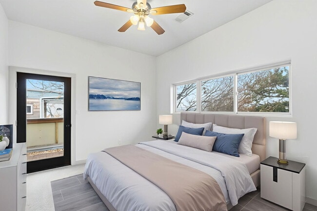 Building Photo - 1520 Parker Ln