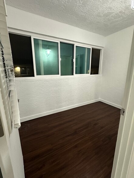Enclosed Patio - 1302 13th St