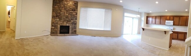 Building Photo - 413 Roger Smith Dr
