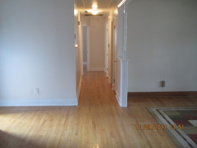 Building Photo - 6512 Springfield Dr