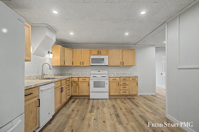 Building Photo - Newly Renovated 3-Bed, 2-Bath Loft in Downtown Portland