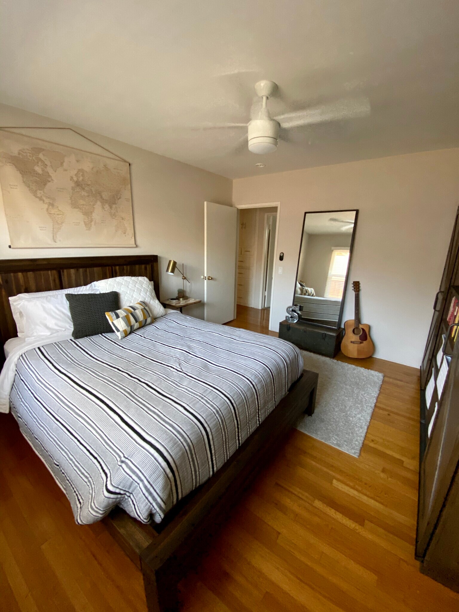 Bedroom 1 with king bed - 272 Termino Ave