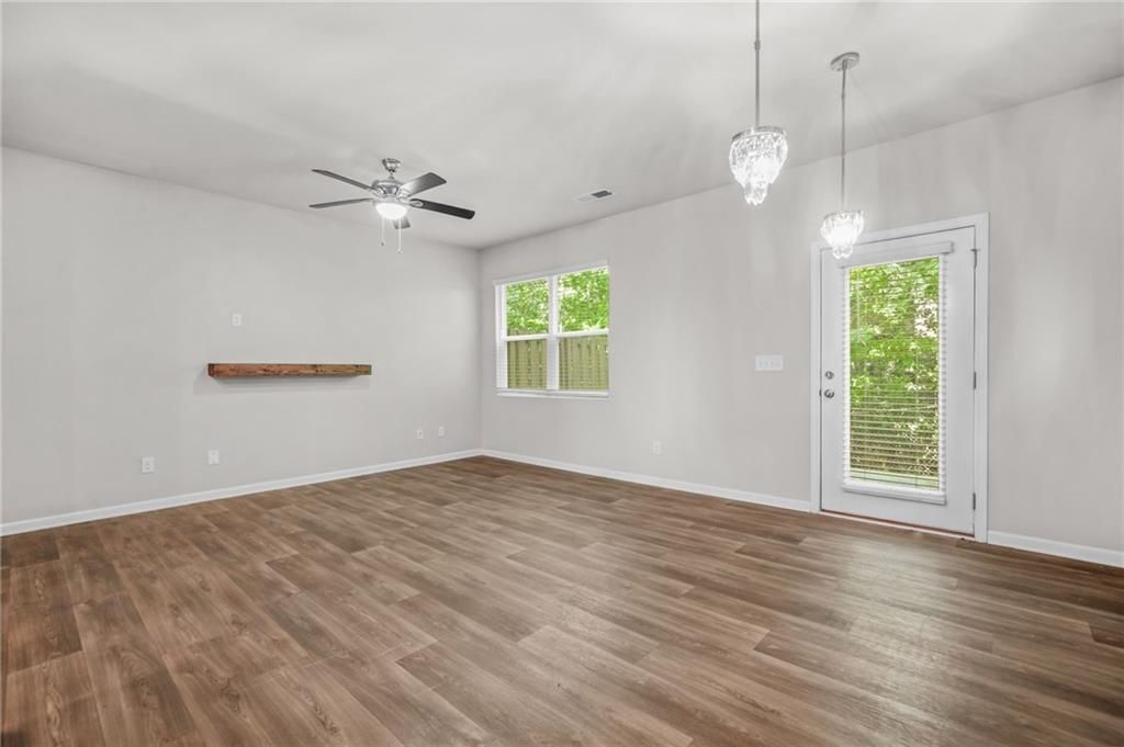 Building Photo - 3181 Meadowstone Ln SW