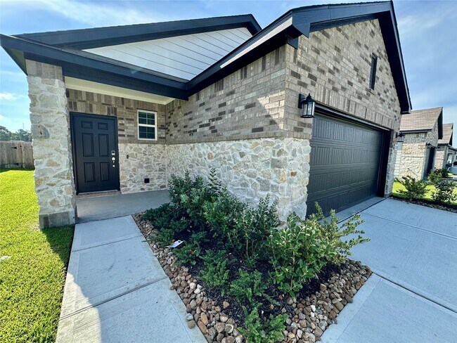 Building Photo - 12026 Curlin Dr
