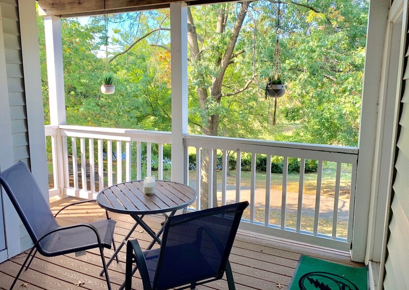 Balcony - 2920 Yarling Ct