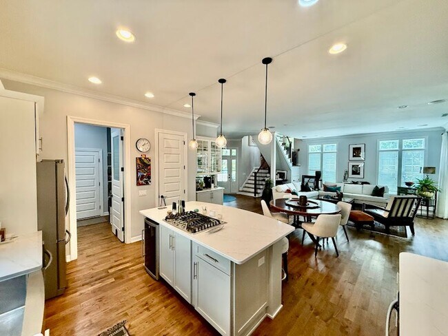 Building Photo - 4 bedroom Ocean Park Single Family