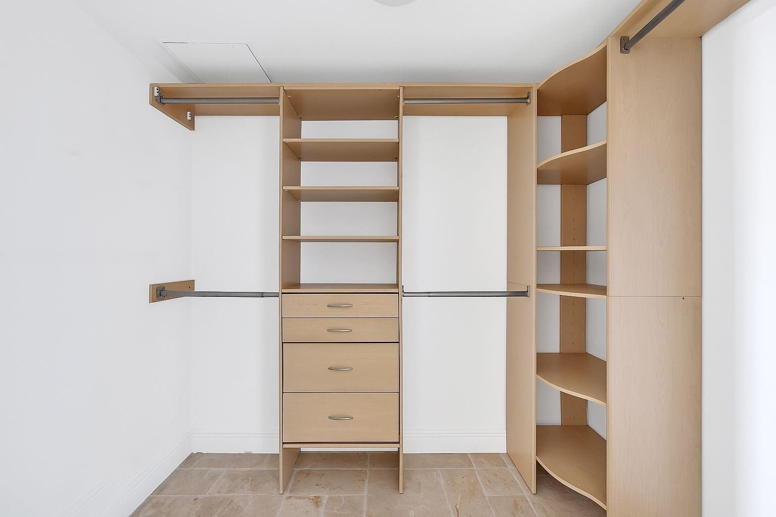 Building Photo - 1800 S Ocean Dr