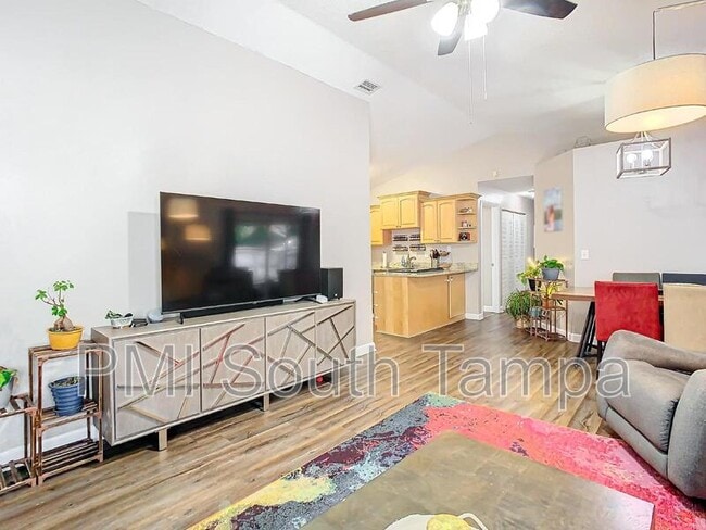 Building Photo - 2760 Braham Ct