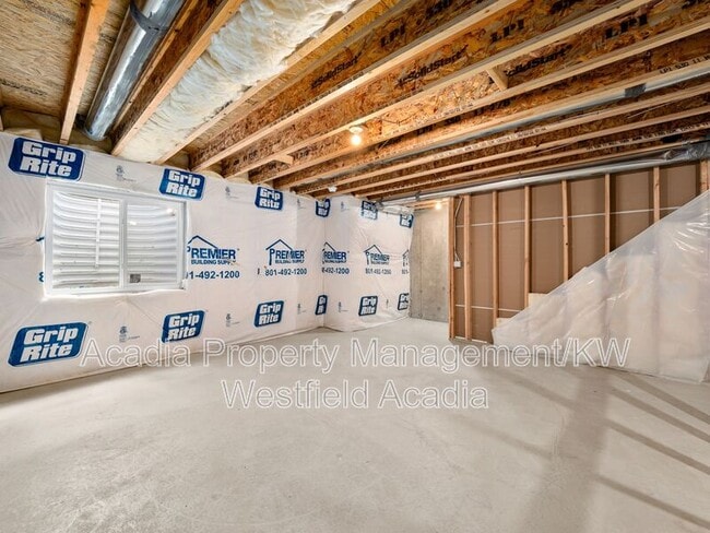 Building Photo - 15083 S Reins Wy