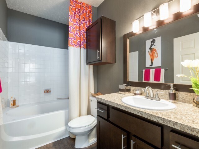 Building Photo - One Month Free Rent – Lease Today & Save!