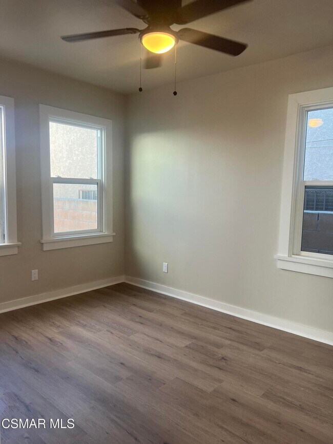 Building Photo - 341 S Ave 56