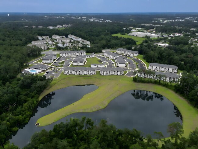 Building Photo - 14105 Epply Dr