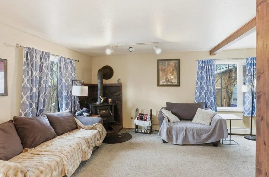 Building Photo - 21312 Settlers Dr