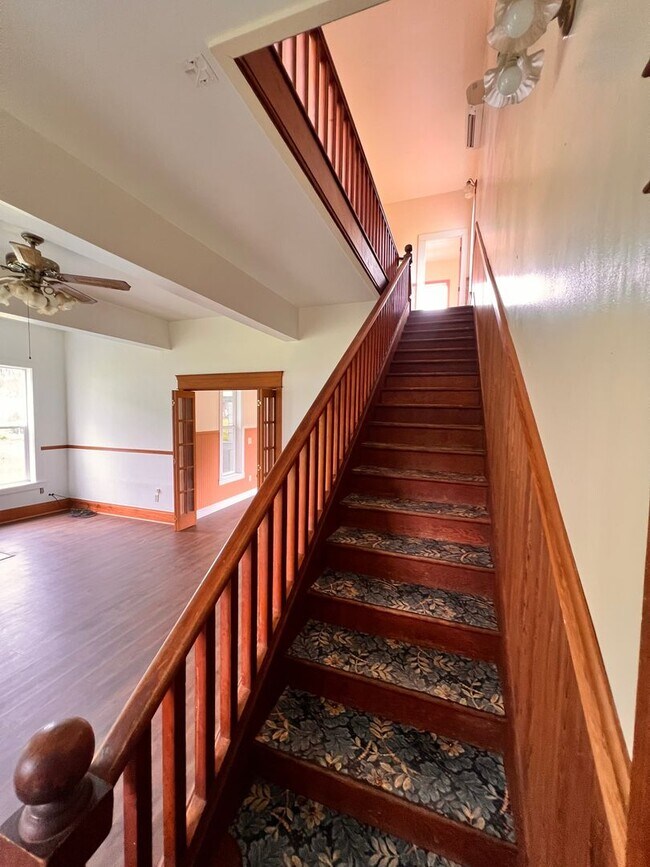 Building Photo - 98382 Sitkum Ln