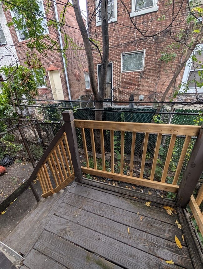 Building Photo - Now Showing!