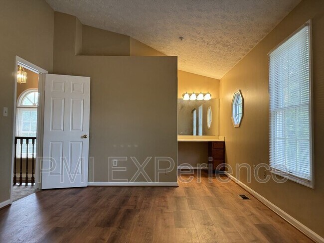 Building Photo - 12744 Wedgedale Ct