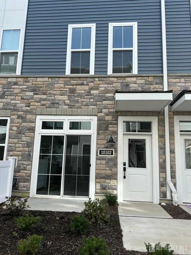 Primary Photo - 10102 Donatello Dr