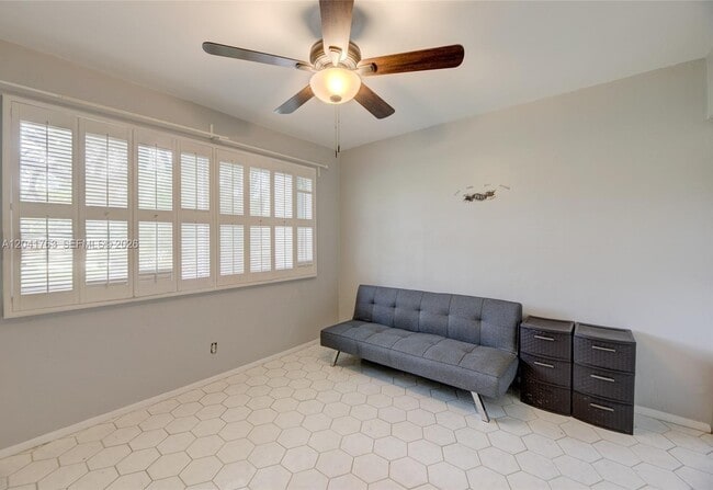 Building Photo - 6553 NW 99th Ave