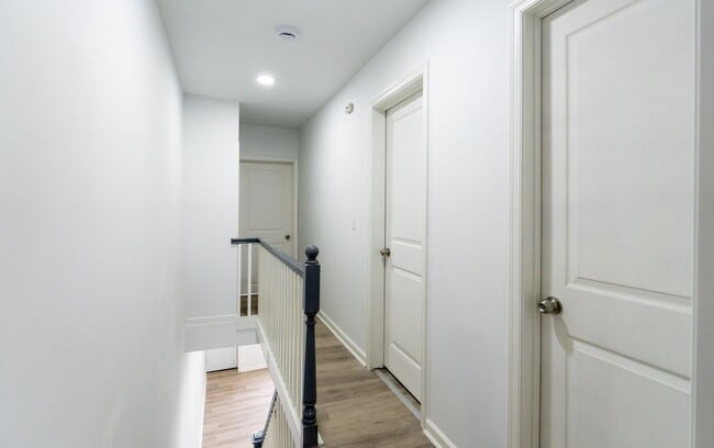 Building Photo - Point Breeze Beauty