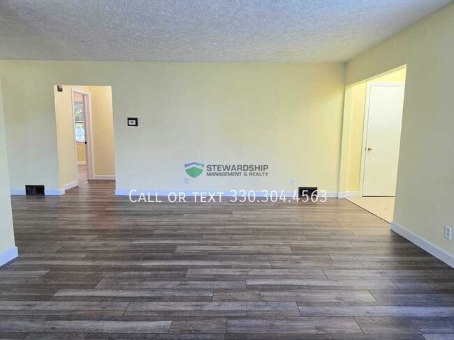 Building Photo - 1040 Stuart St NW