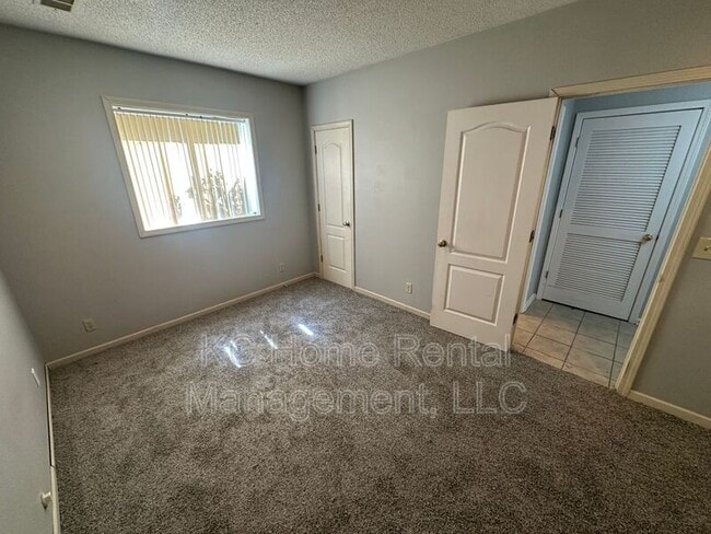 Building Photo - 15137 W 132nd St