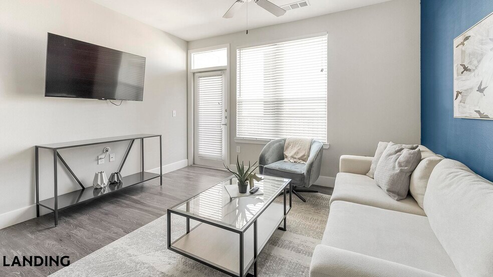 Building Photo - 729 Junction Dr