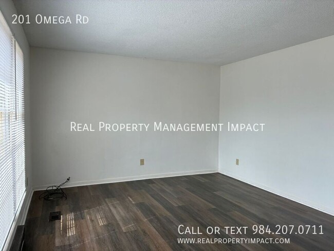 Building Photo - 201 Omega Rd