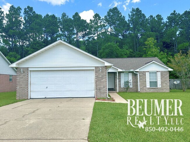 Building Photo - 136 Carrier Dr