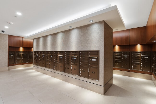 Building Photo - 1388 Kettner Blvd